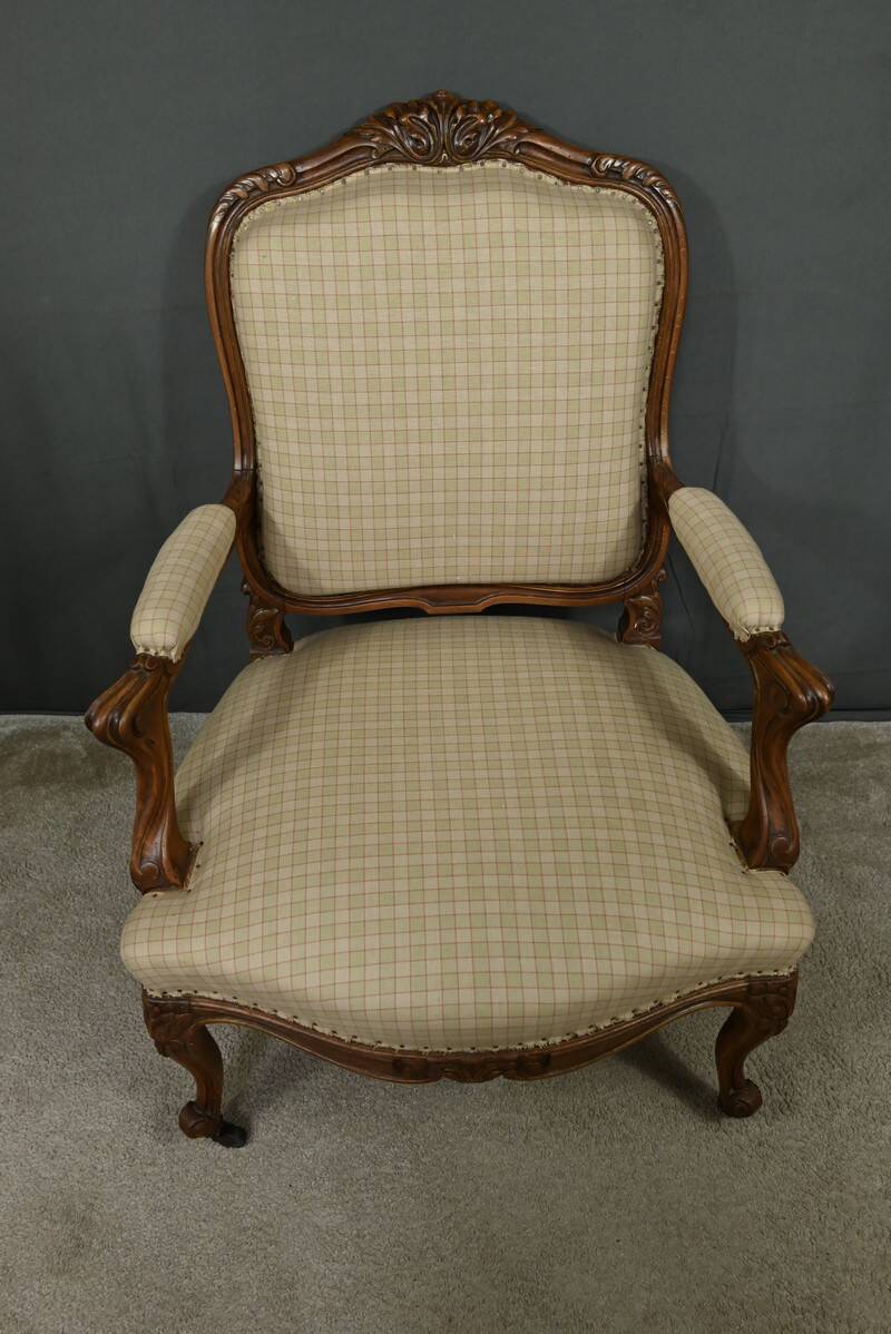 Louis XV style beechwood armchair – mid-19th century