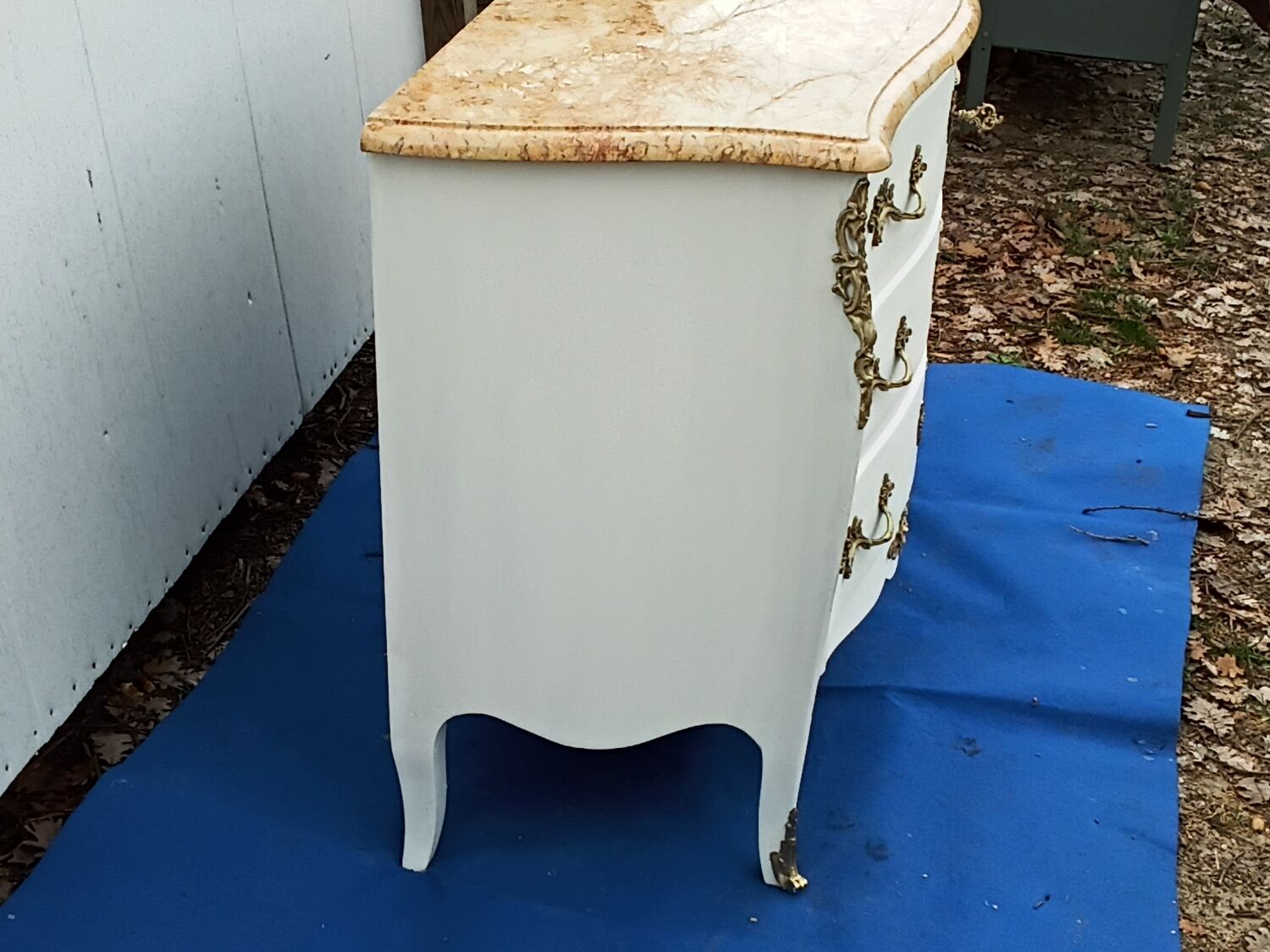 Chest of drawers style Louis XV cream