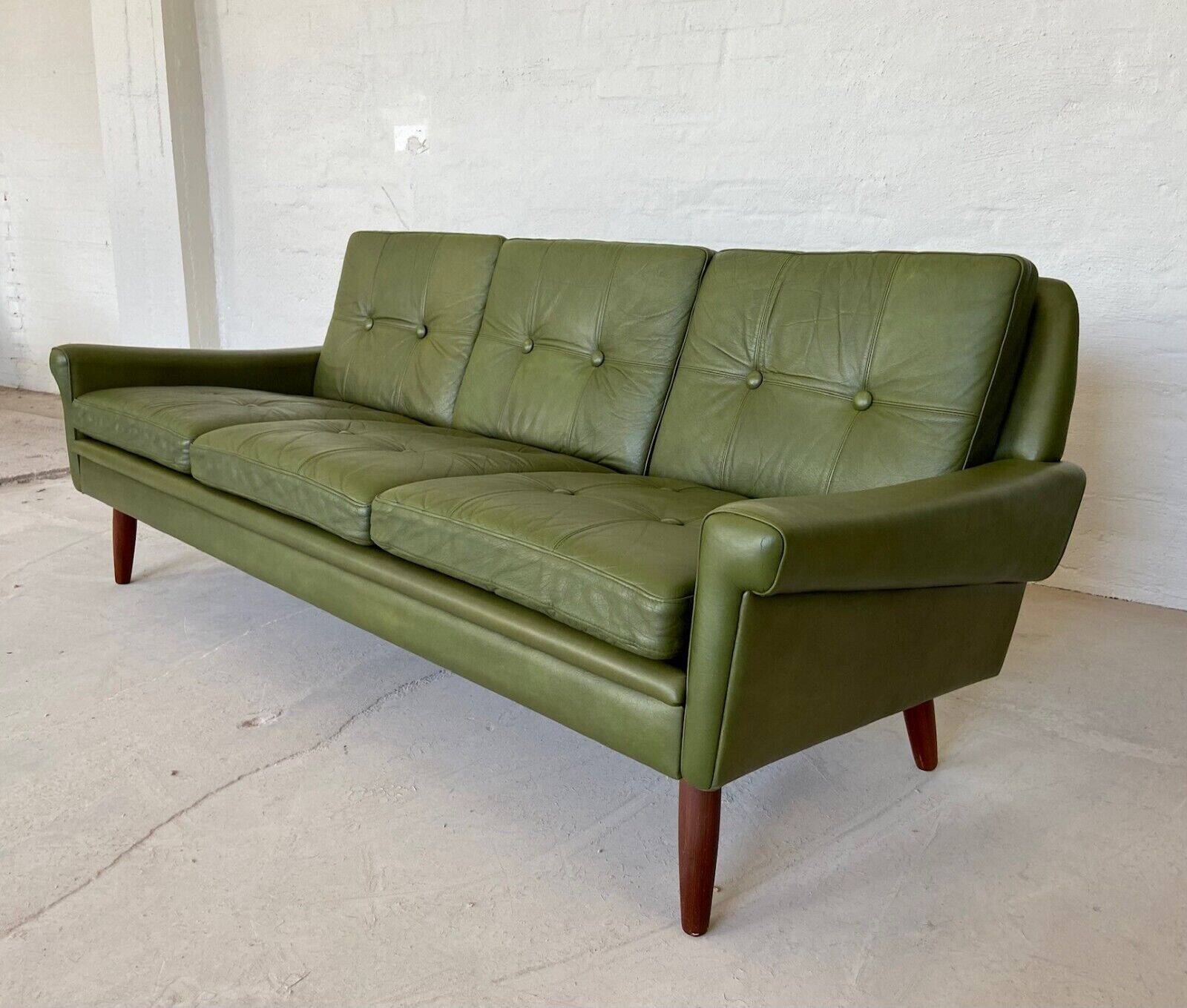 Canapé 3 places Svend Skipper vintage danois rétro en cuir vert olive