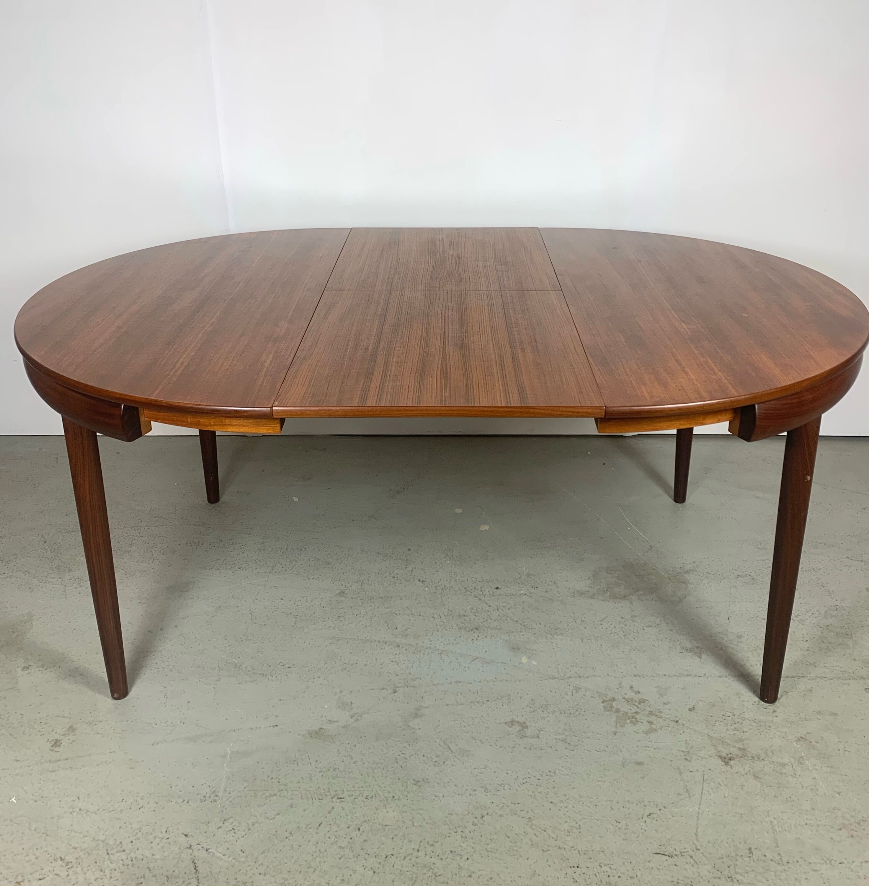 Hans Olsen Roundette table in Afromosia and chairs