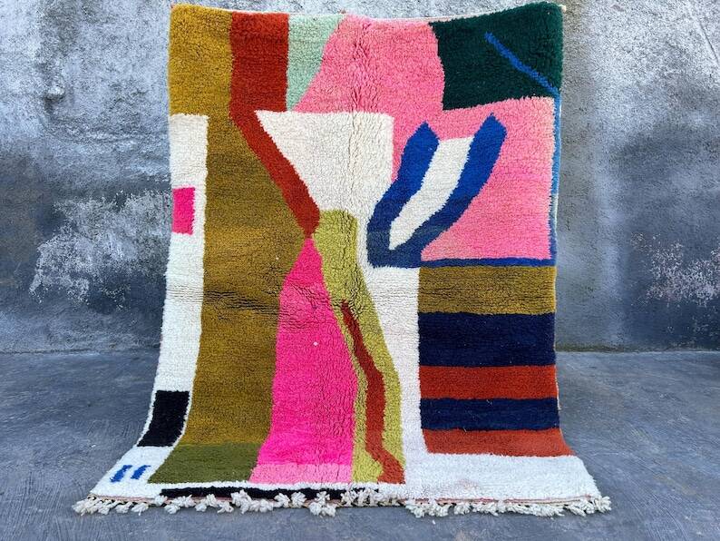 Berber Moroccan rug decorated 250cm x 150cm