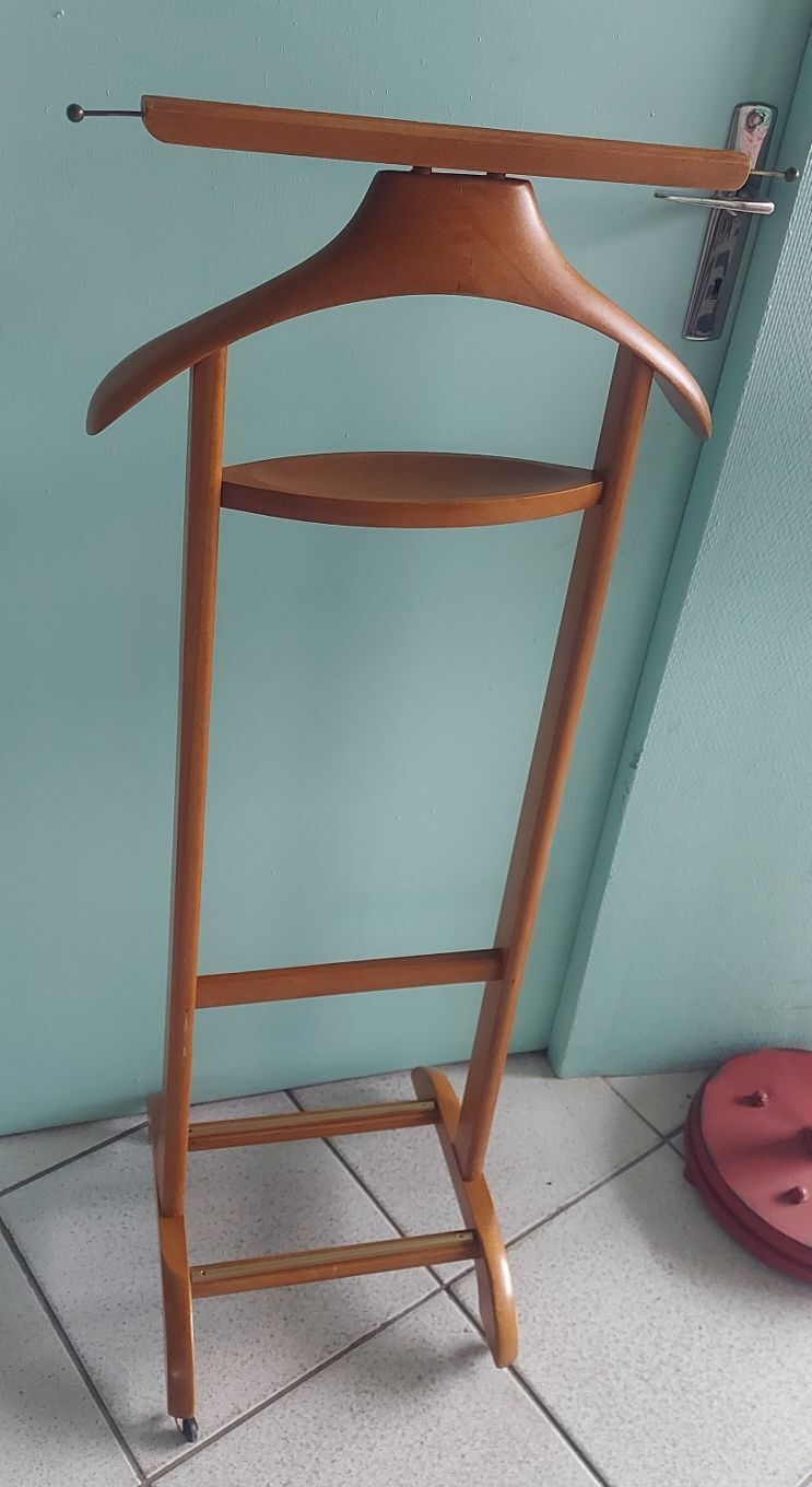 Italian valet Fratelli Reguitti in wood and brass, 1950/600