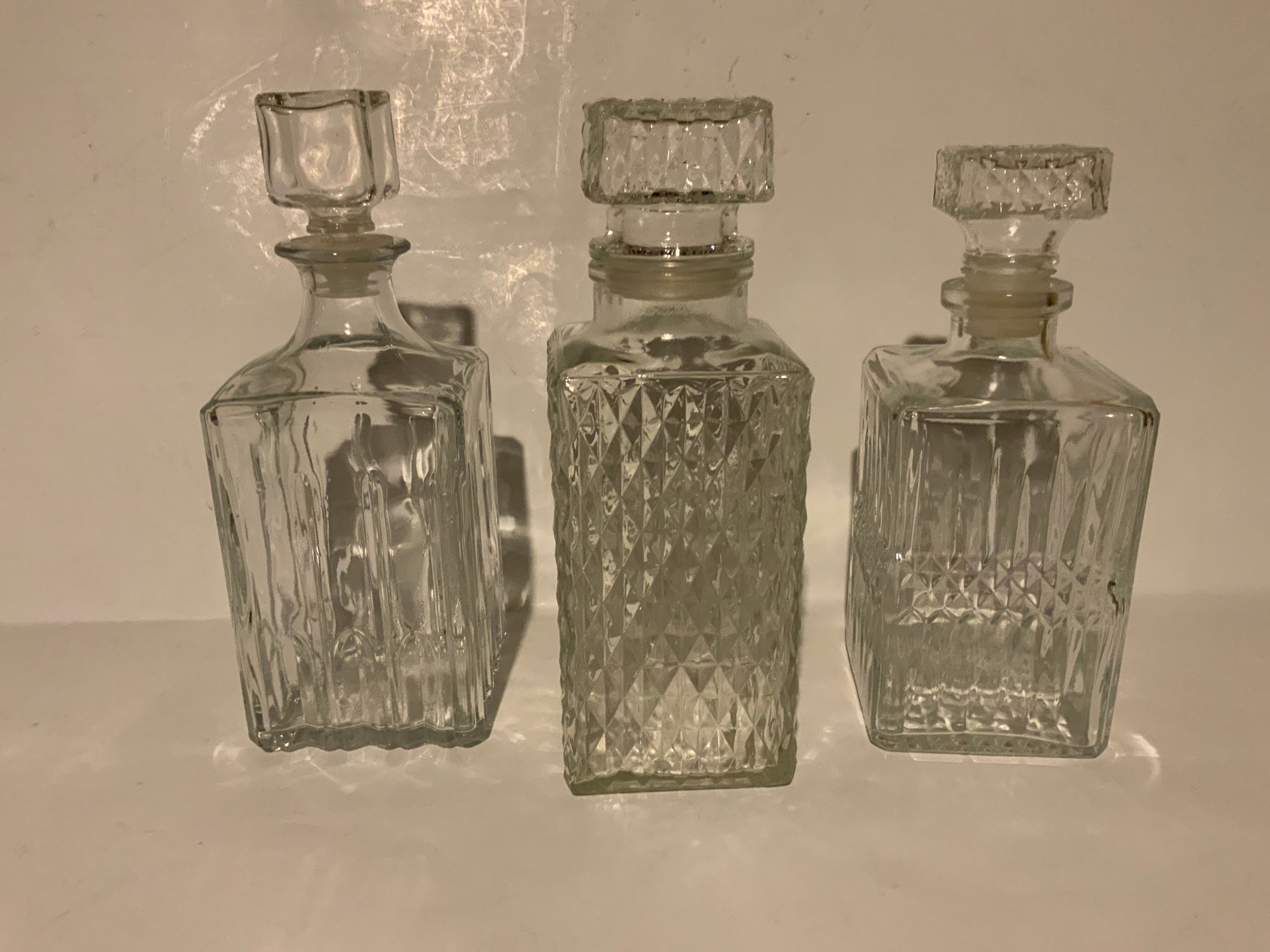 3 Selency x Monoprix Croisé Laroche whisky decanters