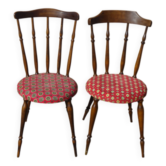 Chaises pieds compas, dossier en éventail