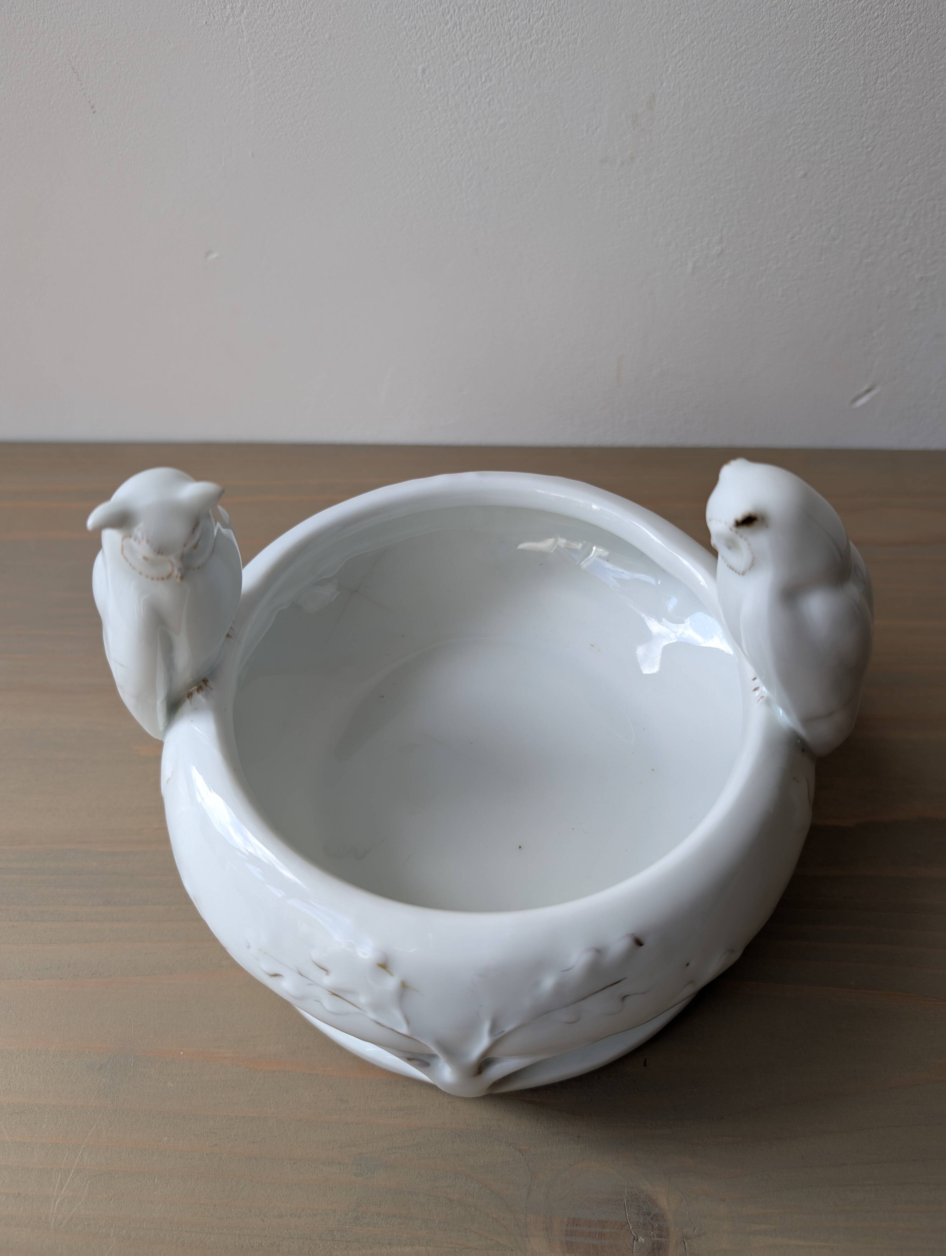 Porcelain cup
