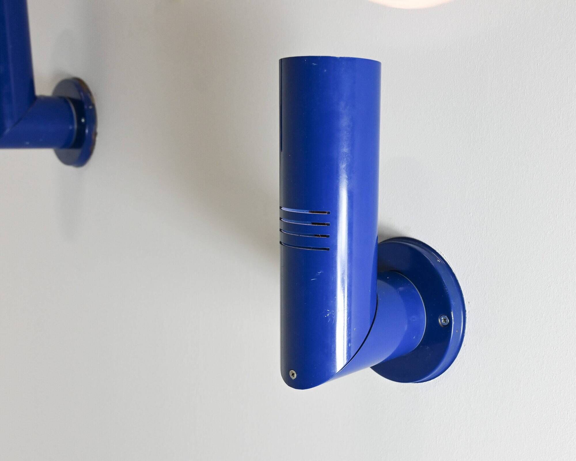 Pair of articulated wall lights, Goffredo Regianni. Italy c. 1960.