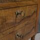 Petite table de salon en noyer, style Louis-Philippe – Milieu XIXe