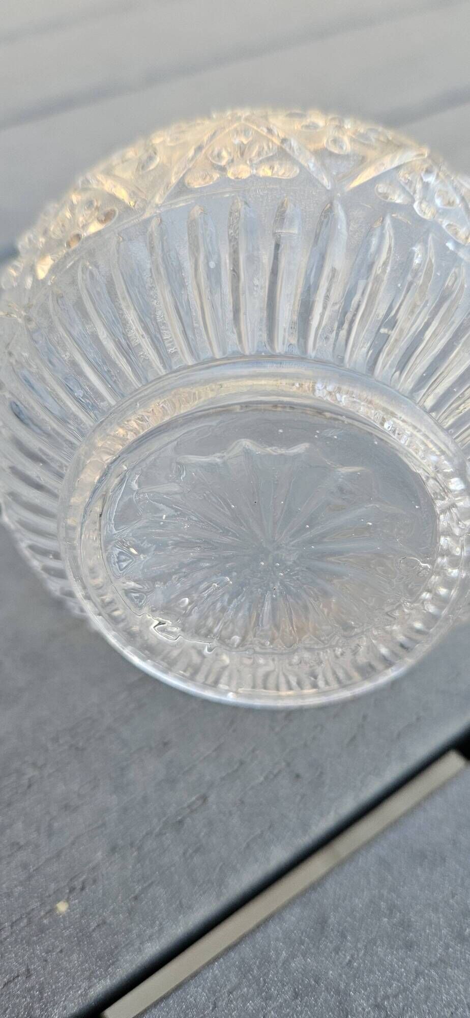 Round glass vase