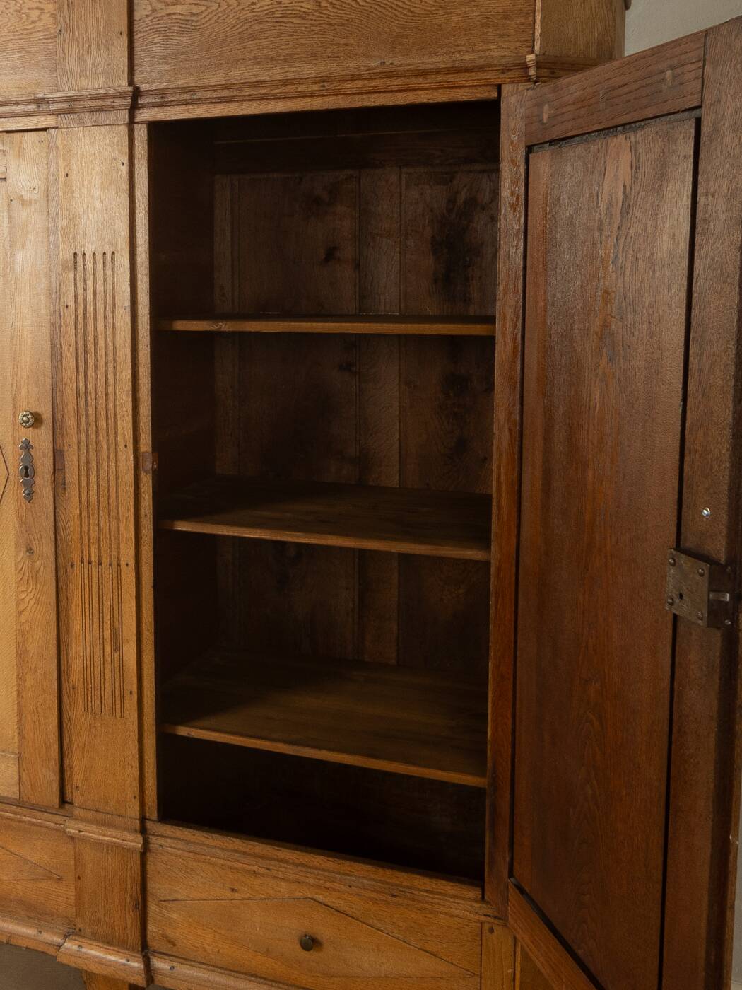 Classicist wardrobe from around 1840, solid oak, Austria