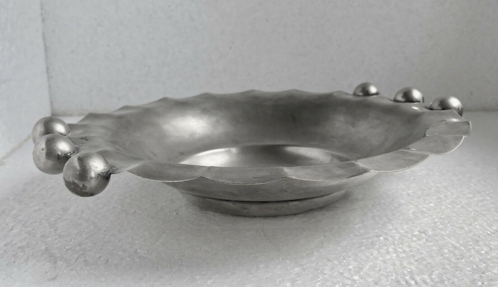 Coupe ou coupelle art déco moderniste en métal argenté estampillé - a voir !!!