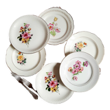 Assiettes plates dépareillées en liserets dorés