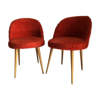 Pair of chairs red rug