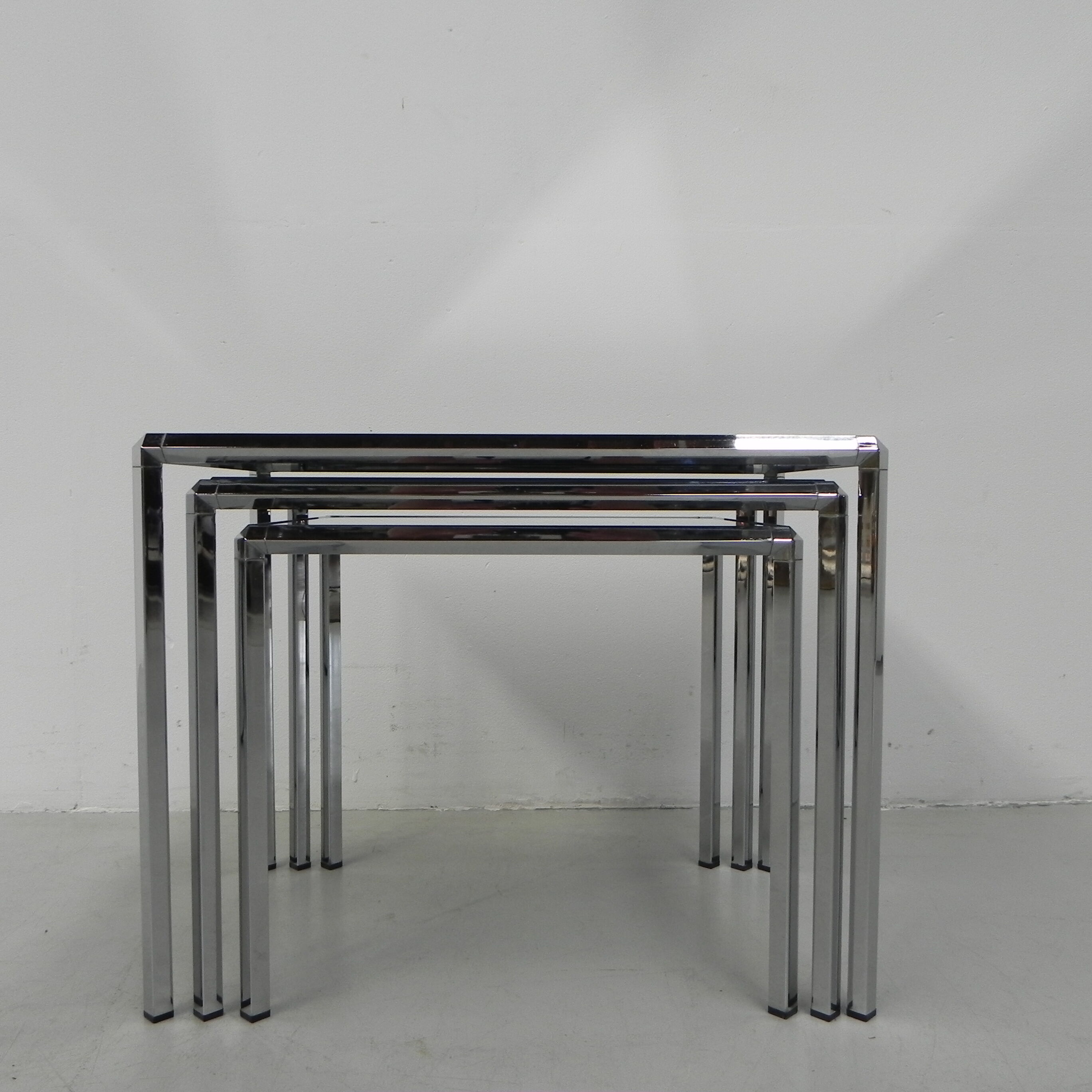 3 nesting tables with mirror glass