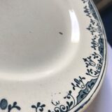 Flat plate of the longchamp earthenware factory, doria model,  iron land
