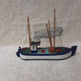 Vintage trawler model