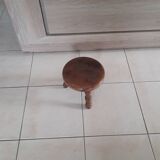 Petit tabouret à 3 pieds en chêne