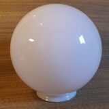 Globe 20cm en verre blanc ancien pour lampe suspension
