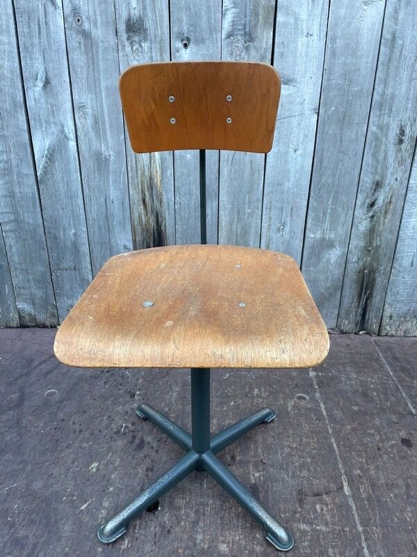 Vintage Friso Kramer adjustable workshop stool for Ahrend De Cirkel