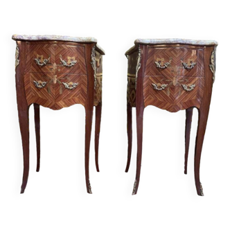 Paire de tables de chevets de style Louis XV/Transition en marqueterie