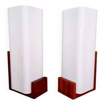 Pair of wall sconces in teak and white opaline, L. Kalff, 1960