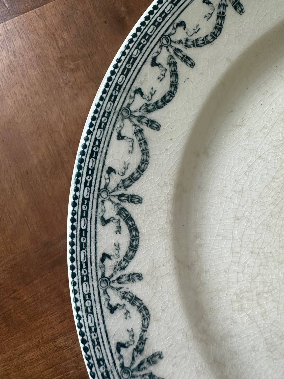 Small round dish on foot