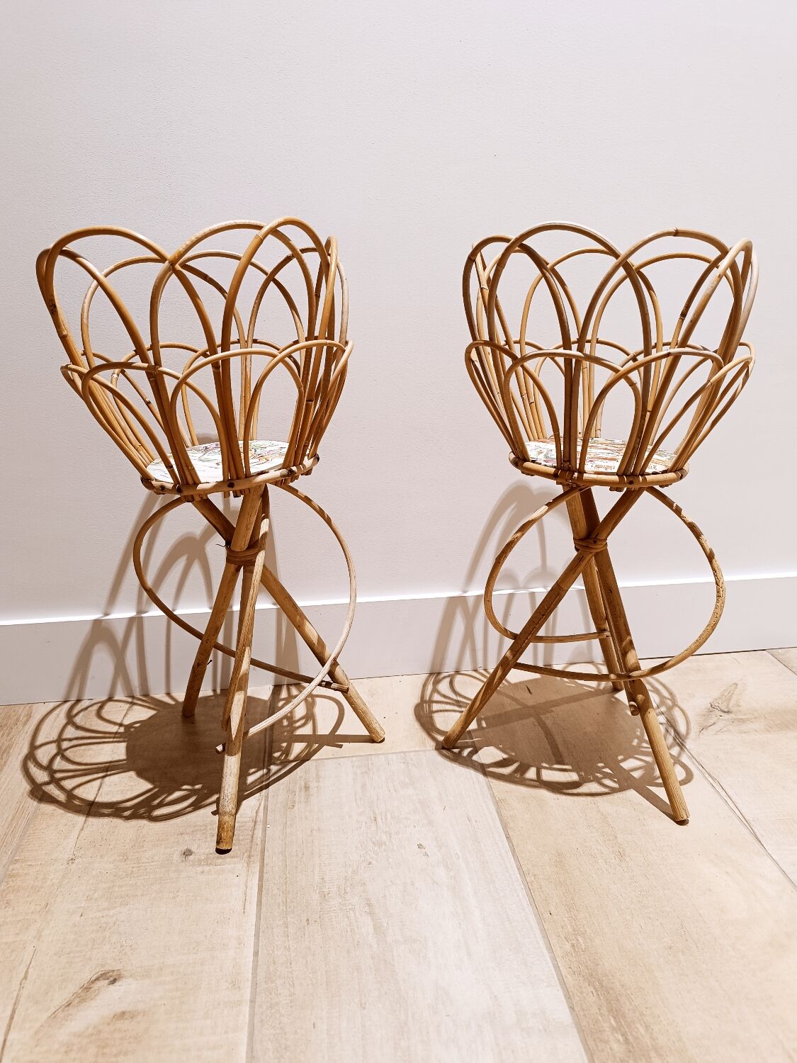 Rattan wicker plant holder