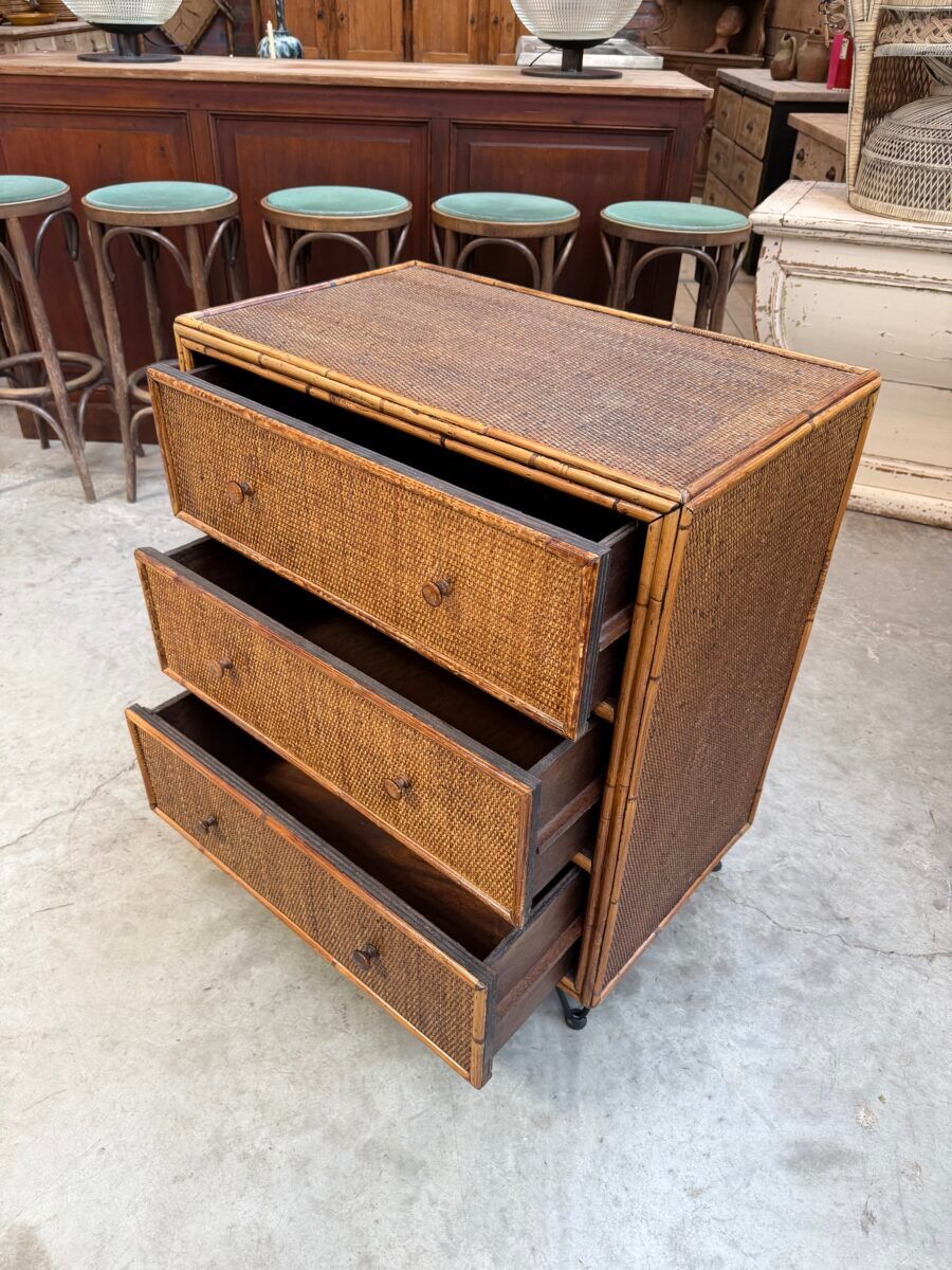 Wicker and rattan chest of drawers from the 1960s