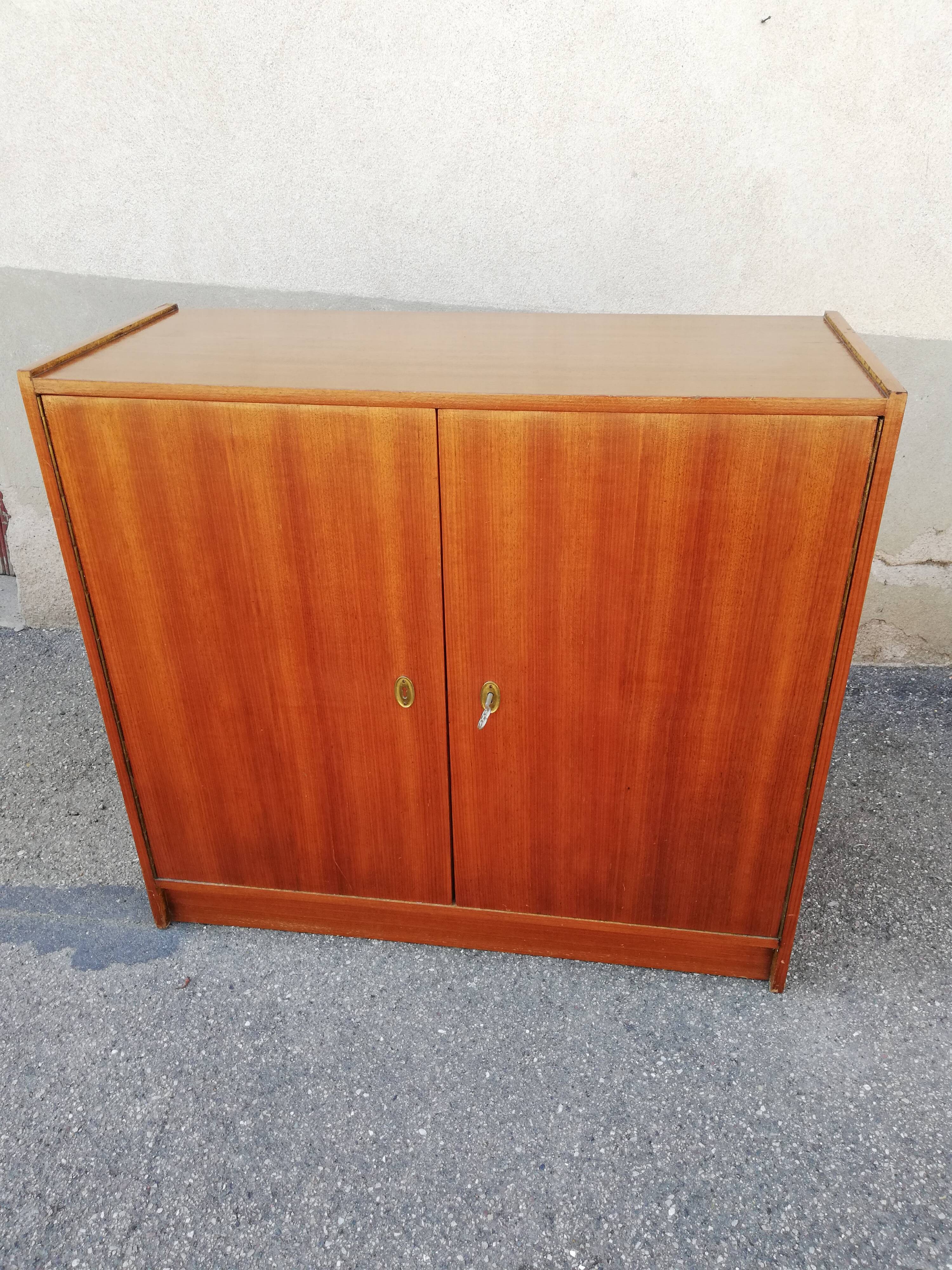 Vintage 2-door buffet
