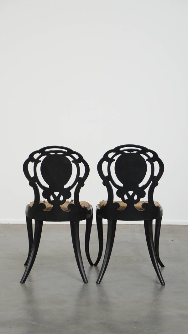 2 chaises anciennes en nacre de style chinois, Angleterre XIXe siècle