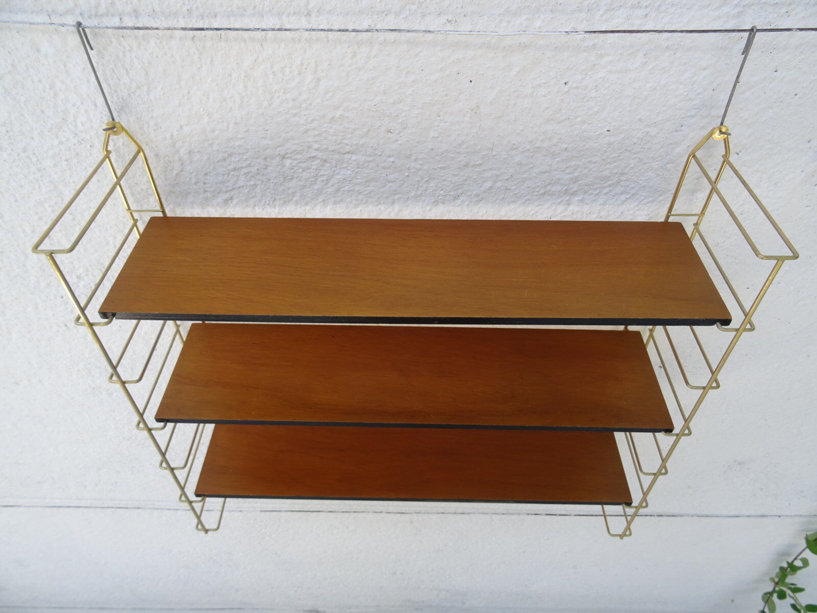 Wall shelf String brass and wood