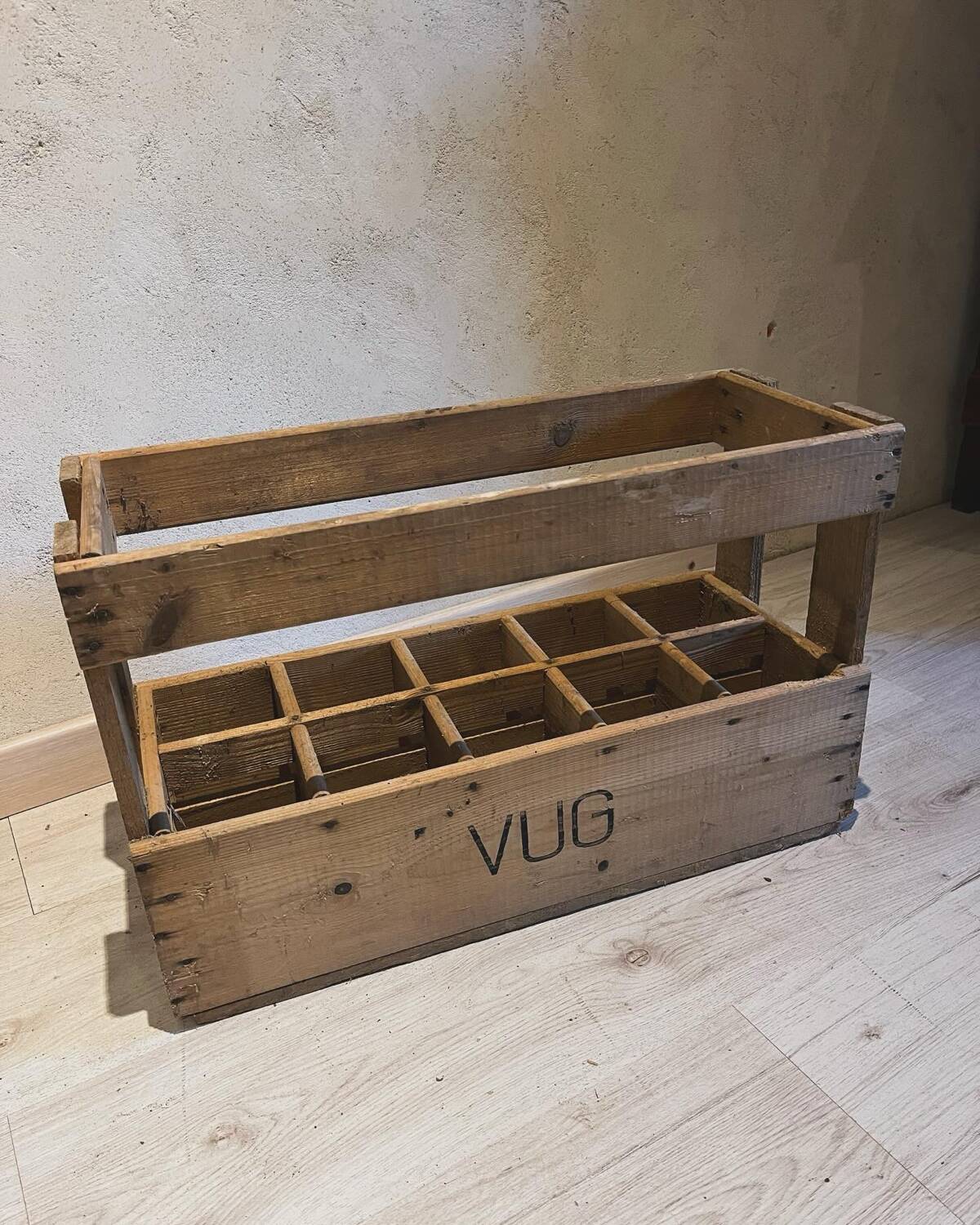 VUG wooden bottle rack 1930/40