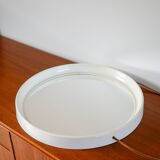 Miroir casquette design rond en plexi écru avec lanière en cuir 1970