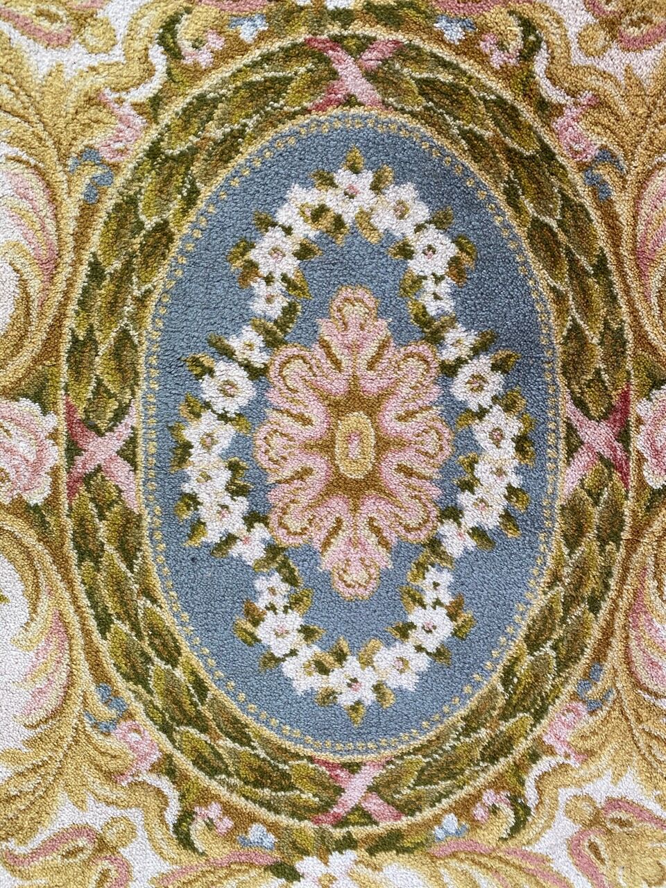 Vintage soapy style carpet with 200x300