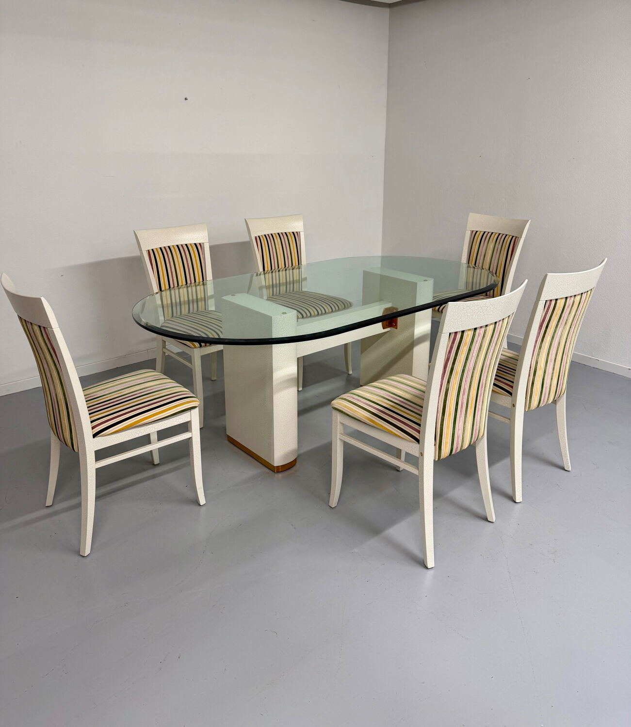 Table and 6 thonet designer chairs with crackled lacquer finish, 1980s vintage