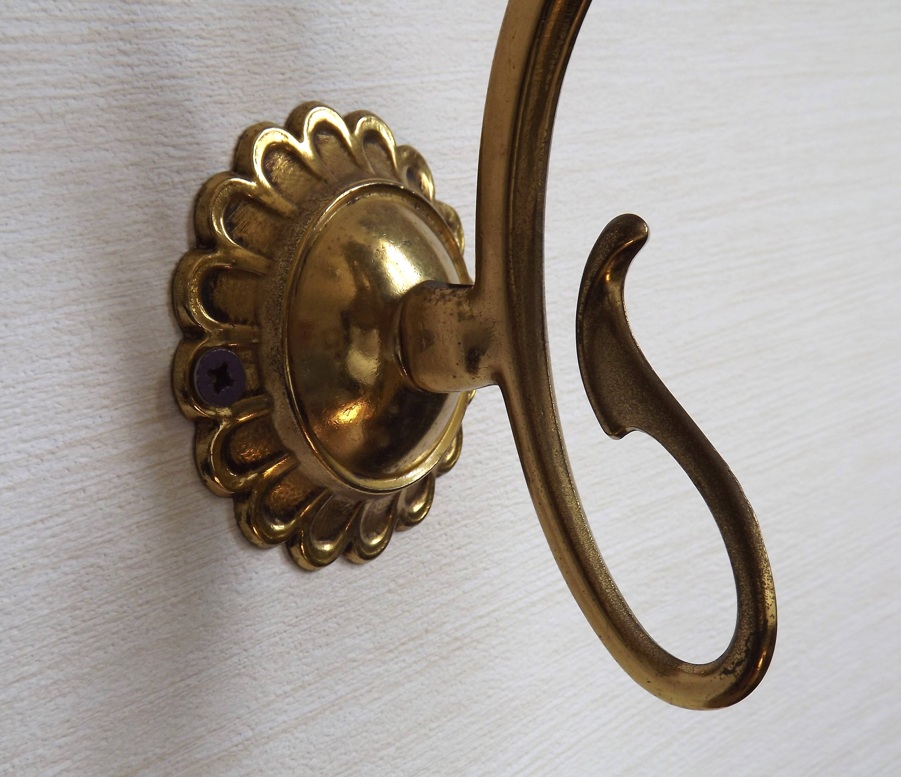French Vintage Brass Single Wall Light Patterned Frilled Glass Shade