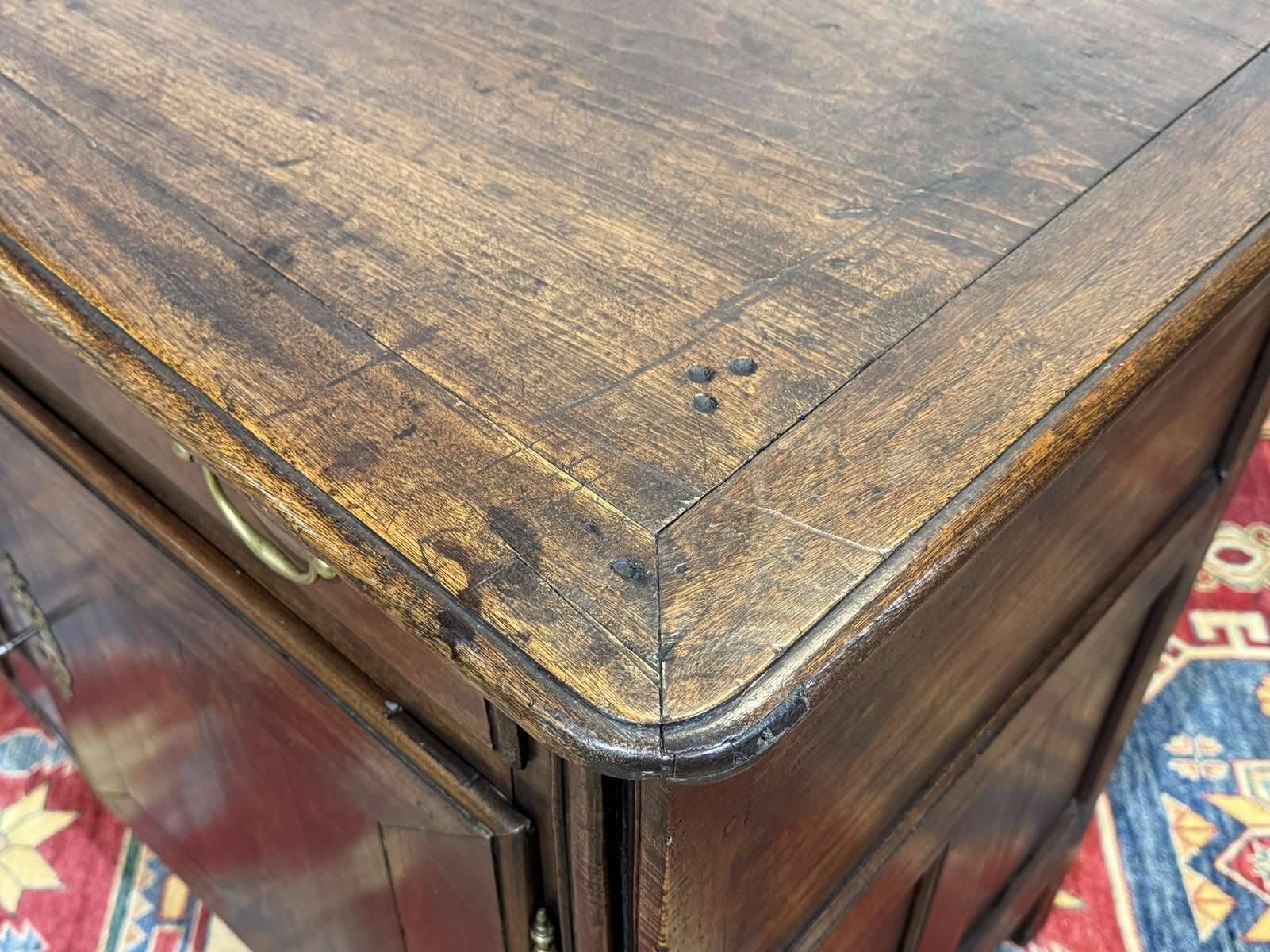 Malouin buffet in mahogany and poplar from the 19th century