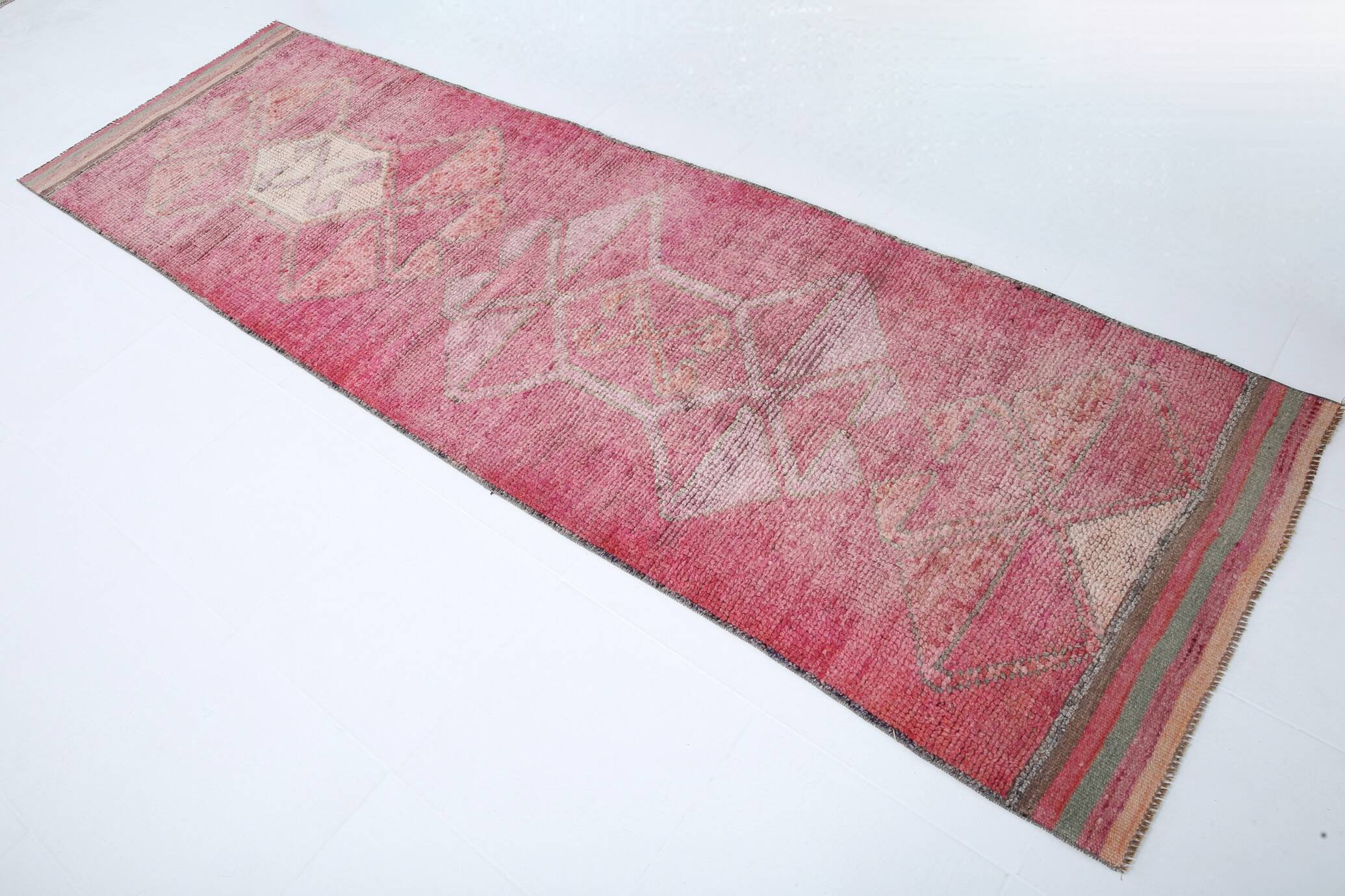 Super Soft Pink & Red Vintage Runner Rug, 95x302Cm