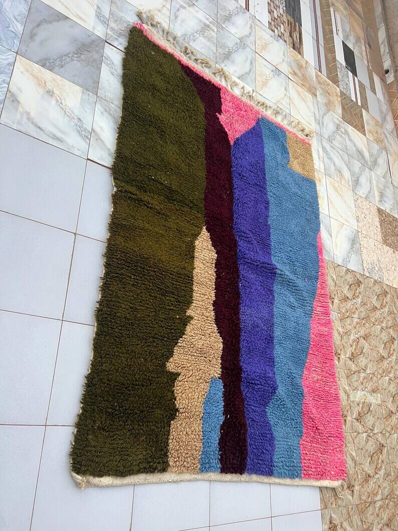 Handcrafted Berber rug in pure wool, size 150 x 260 cm