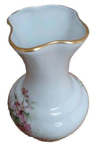Limoges porcelain vase with floral decoration