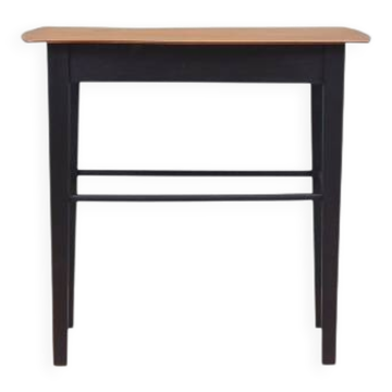 Table basse en noyer, design danois, années 1970, production : Danemark