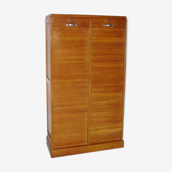 Double curtain cabinet cabinet with 50s