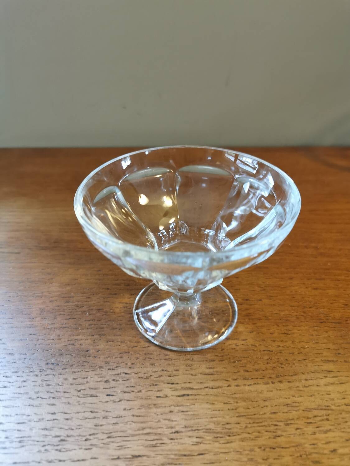 6 art deco Champagne glasses