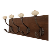 Porte manteau mural bois crochet fonte et céramique - fait main
