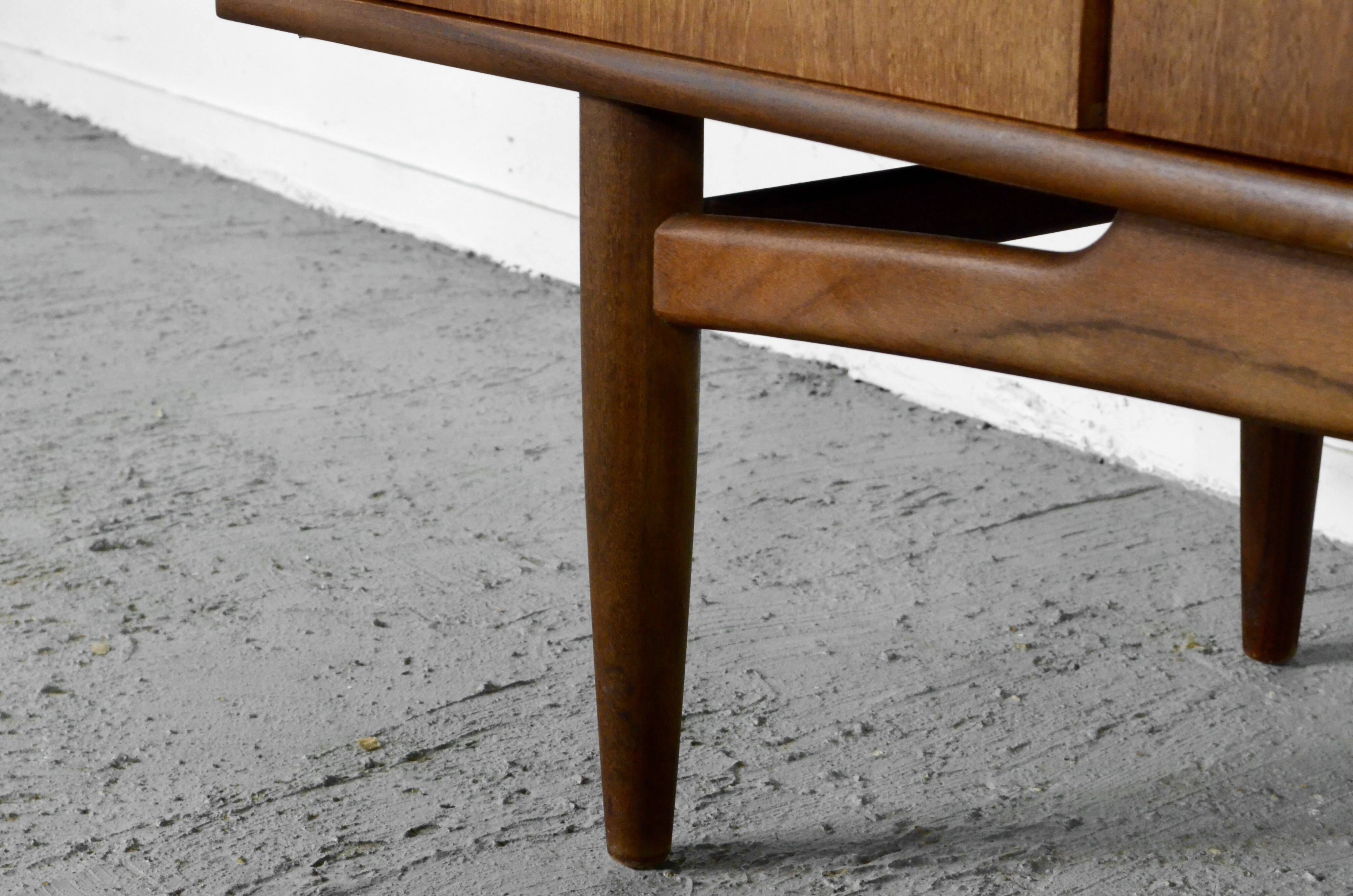 Buffet vintage Mid-Century en Afromosia et teck