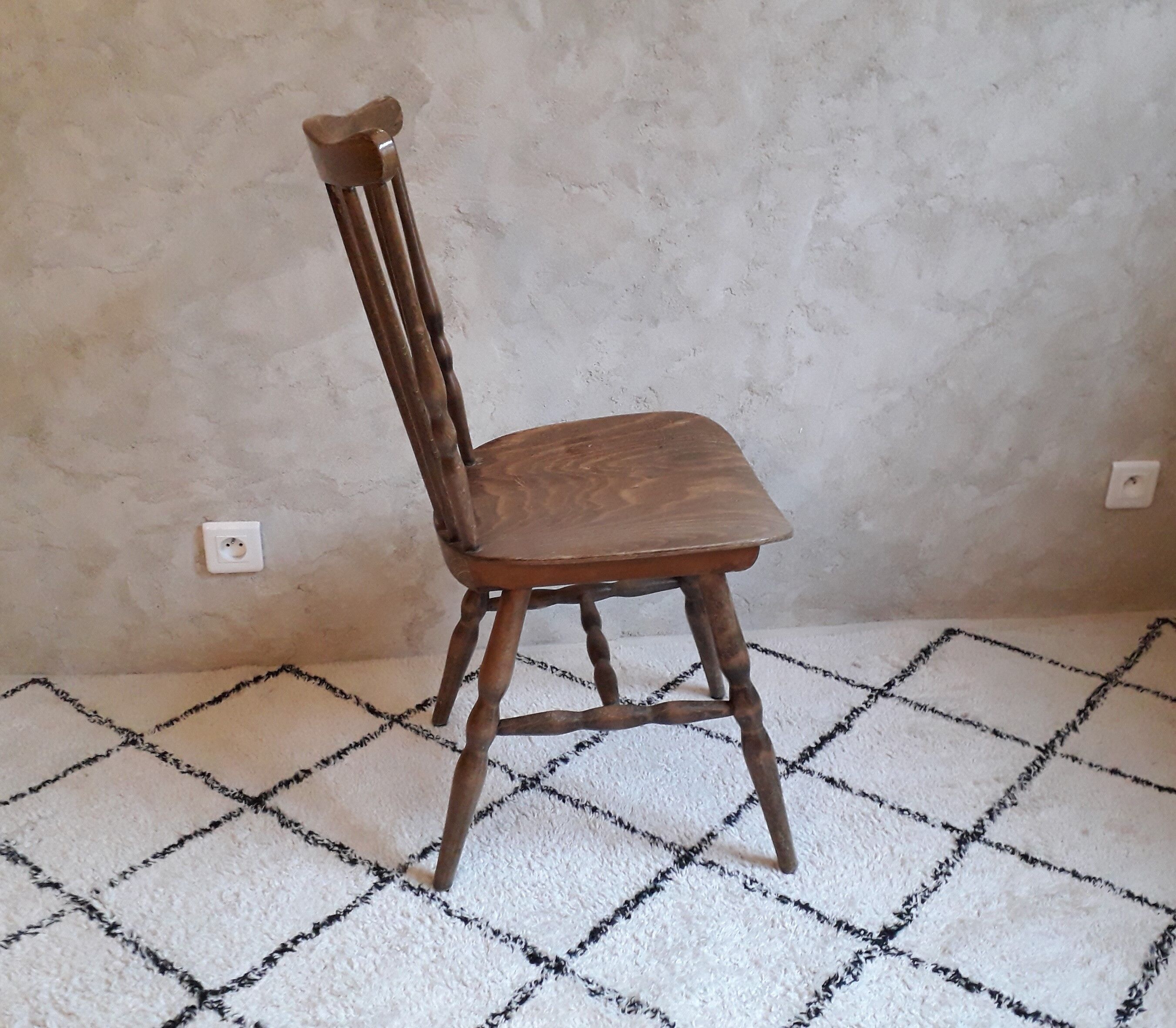 Baumann chair model Tacoma
