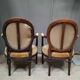 Paire de fauteuil médaillon Louis XVI