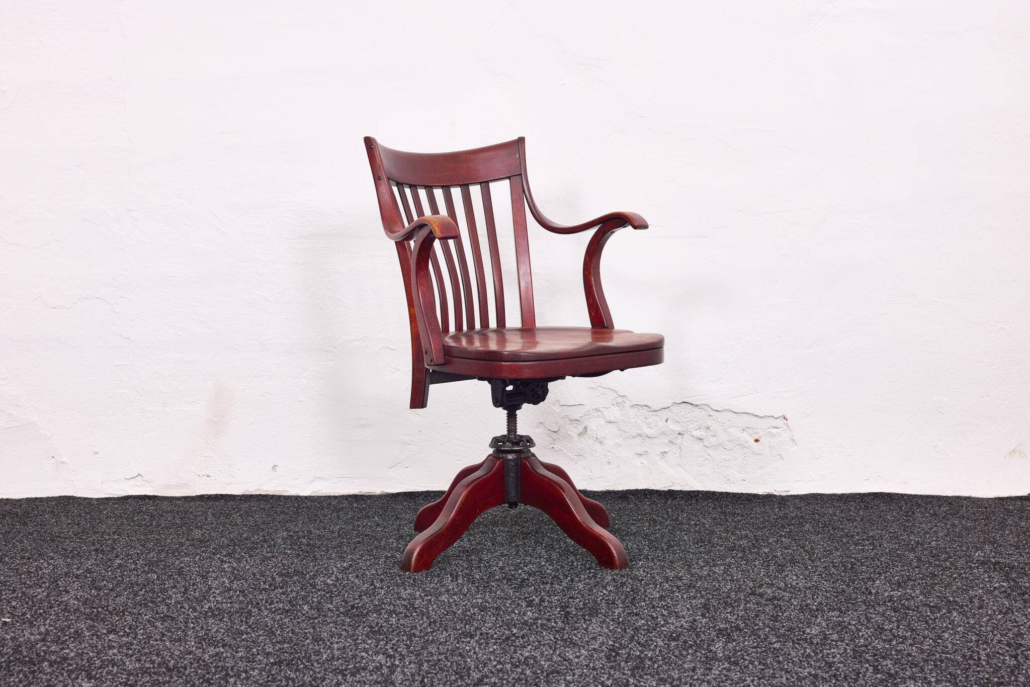 Thonet, 1922-25s – Adolf Loos, Capua Chair – Office chair – Nr.669