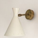 Pair of Italian wall lights in brass and lacquered iron, 1950s design