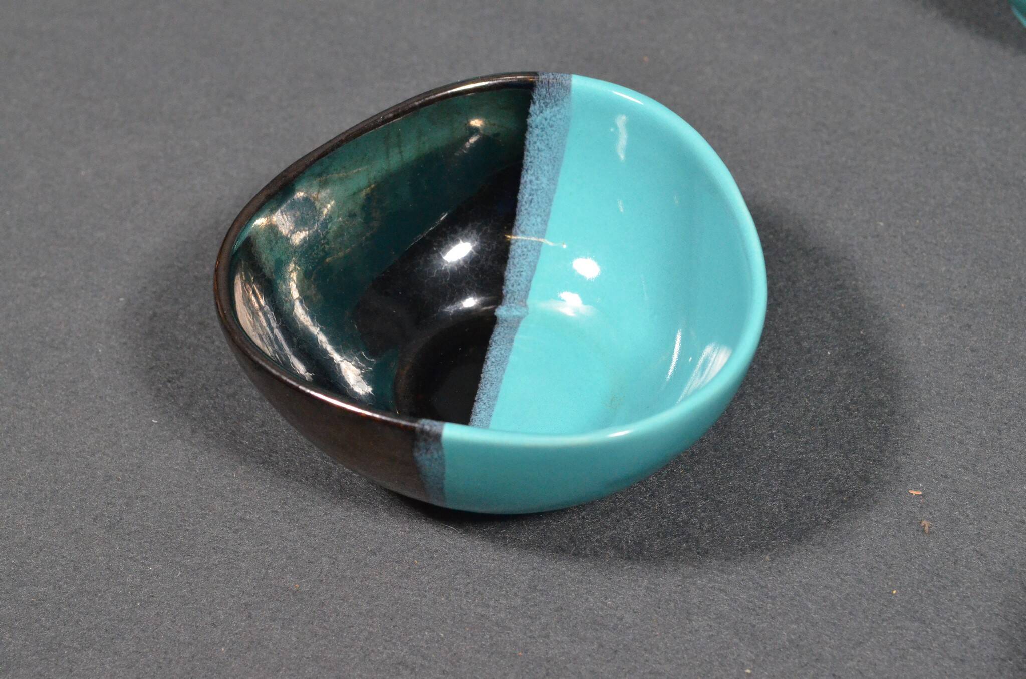 Vallauris coffee service in black and turquoise earthenware.
