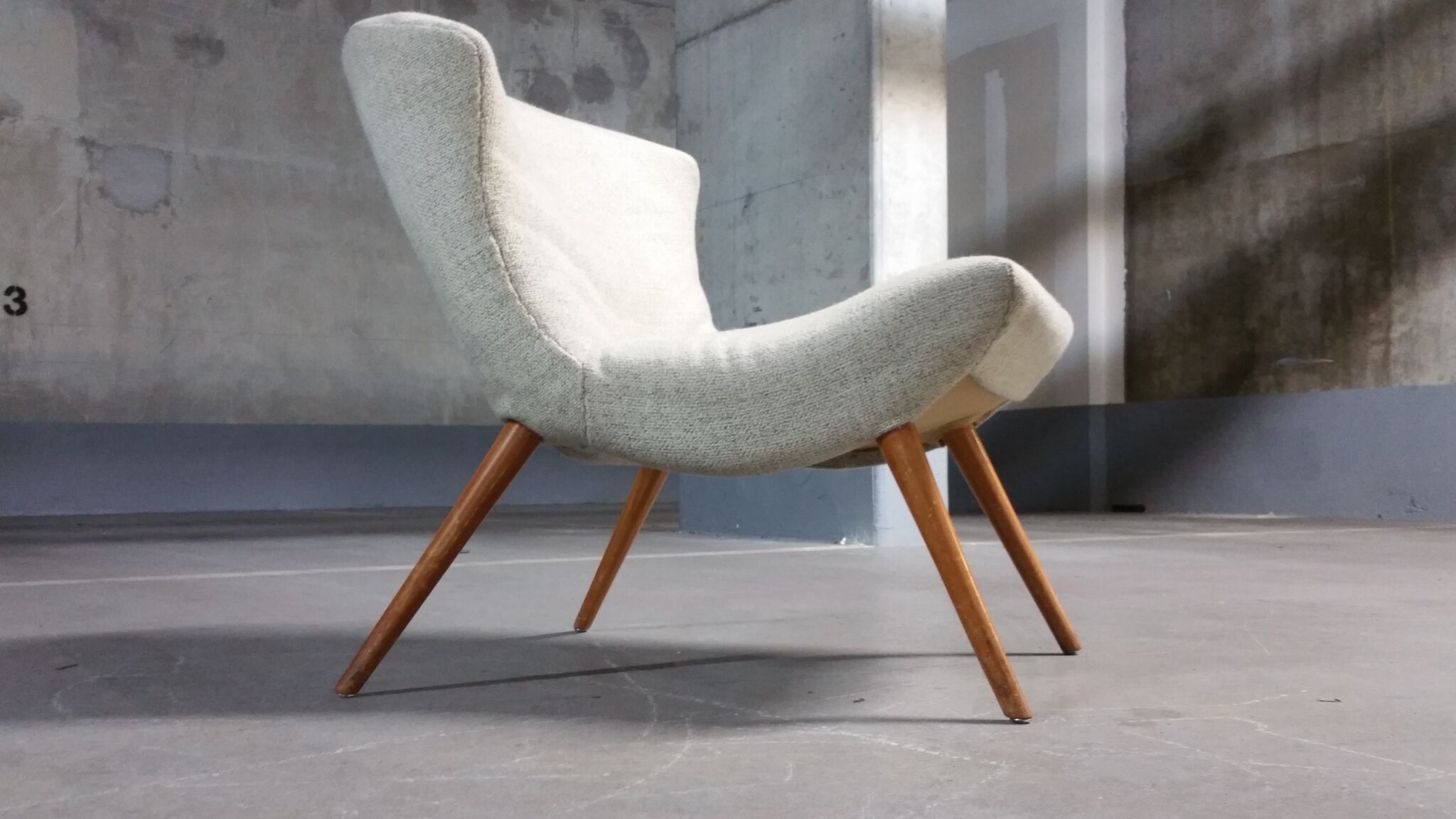 50s 60s beige low chair